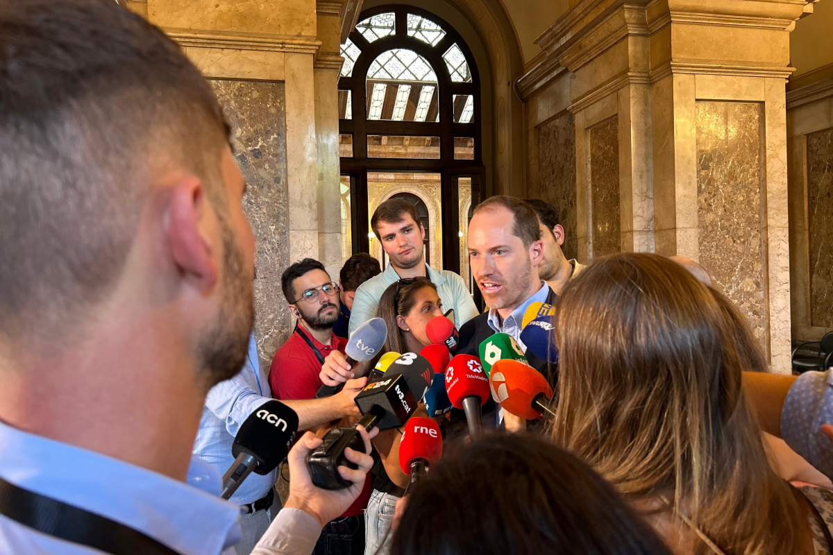 Juan Fernández: “El resultado del primer año de Salvador Illa es un timo”